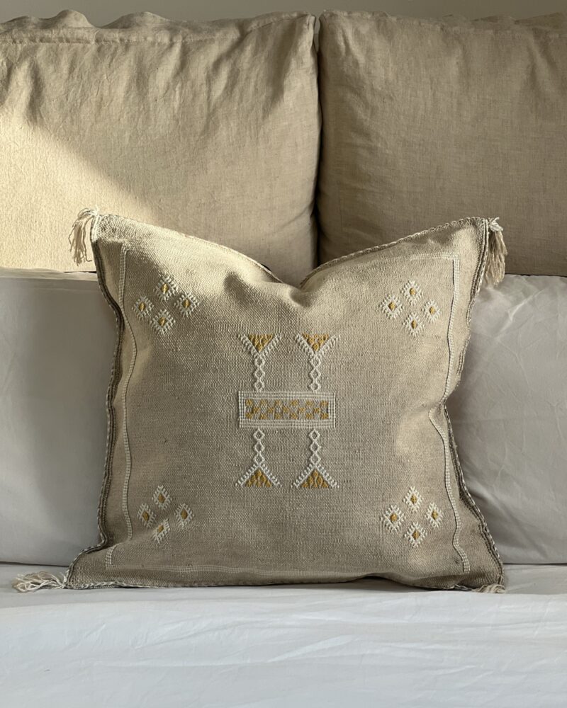 כרית סברה מרוקאית בייג׳ 2