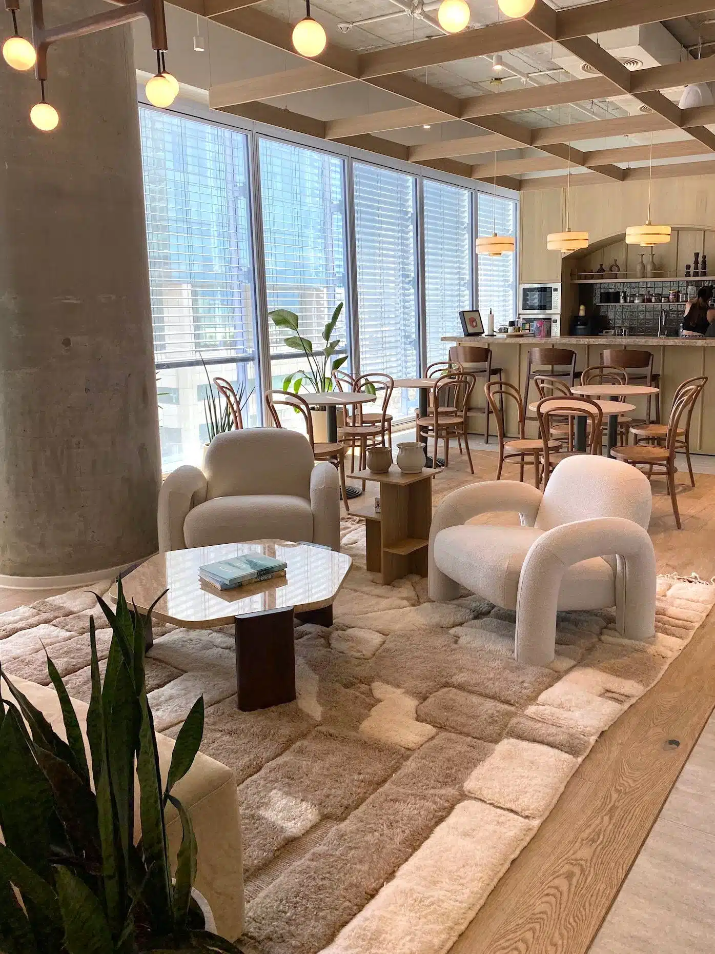 21eb4b03-5cf1-4726-b3bd-f968f4728e64