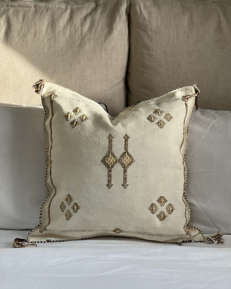 כרית סברה מרוקאית לבנה